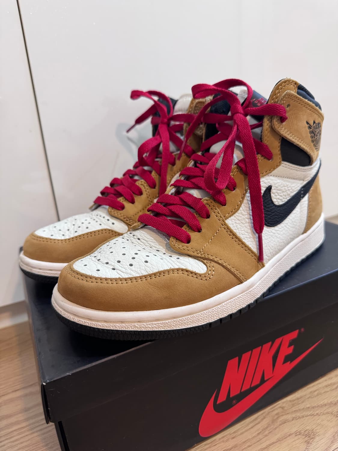 나이키 에어 조던 1 하이 OG 루키 250 상품이미지2