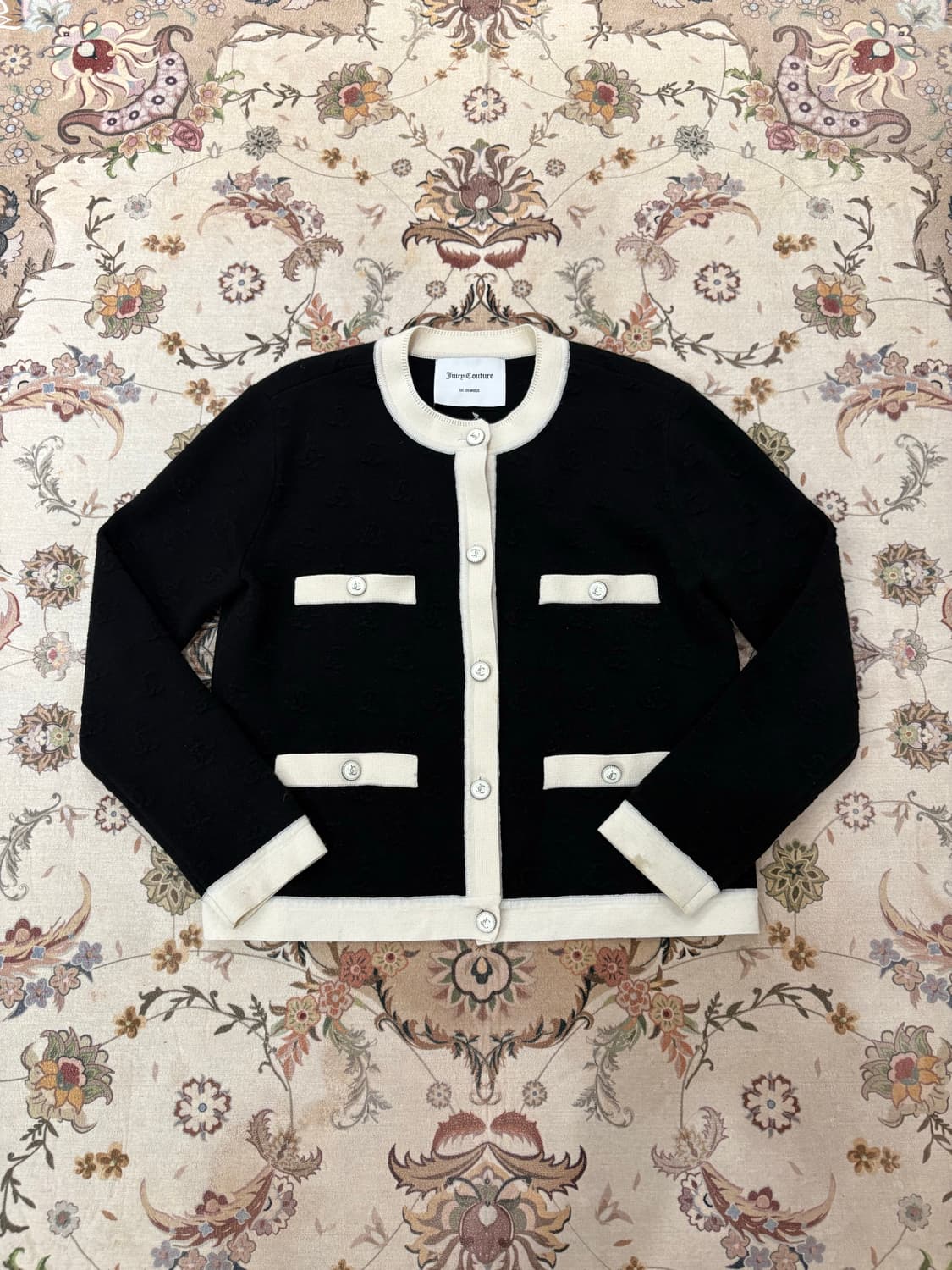 쥬시꾸띄르 로고버튼 크롭가디건 상품이미지1