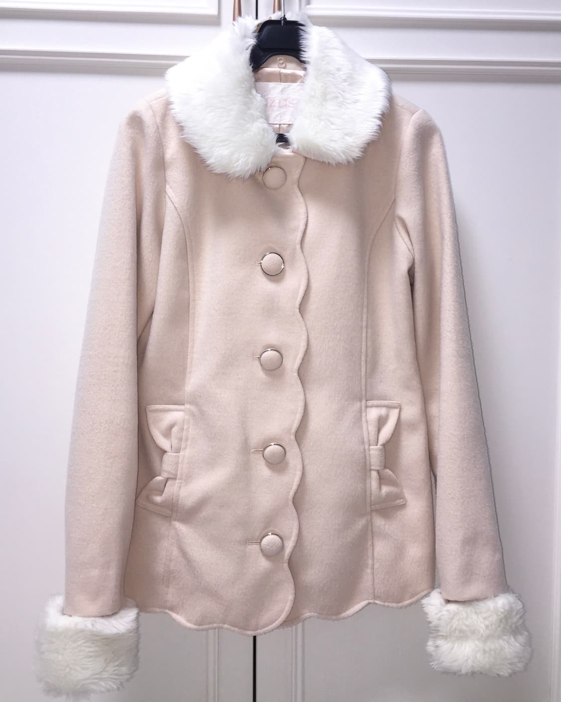 리즈리사 라떼갸루 연핑크 퍼 리본 코트 상품이미지1