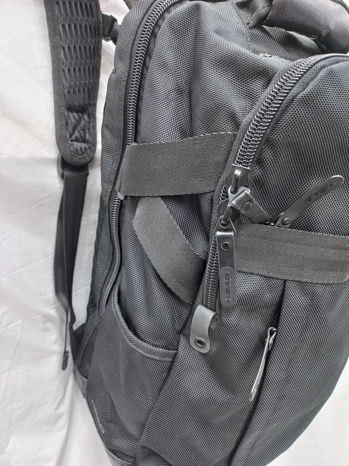 HEAD 검정 백팩 상품이미지5