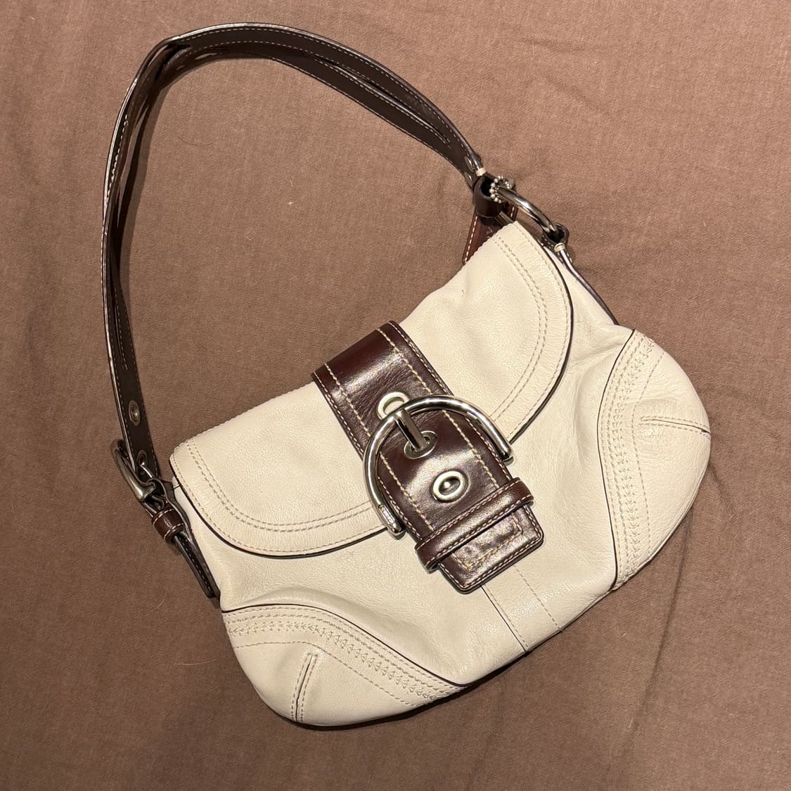 Coach 코치 버클 레더 숄더백 호보백 상품이미지2