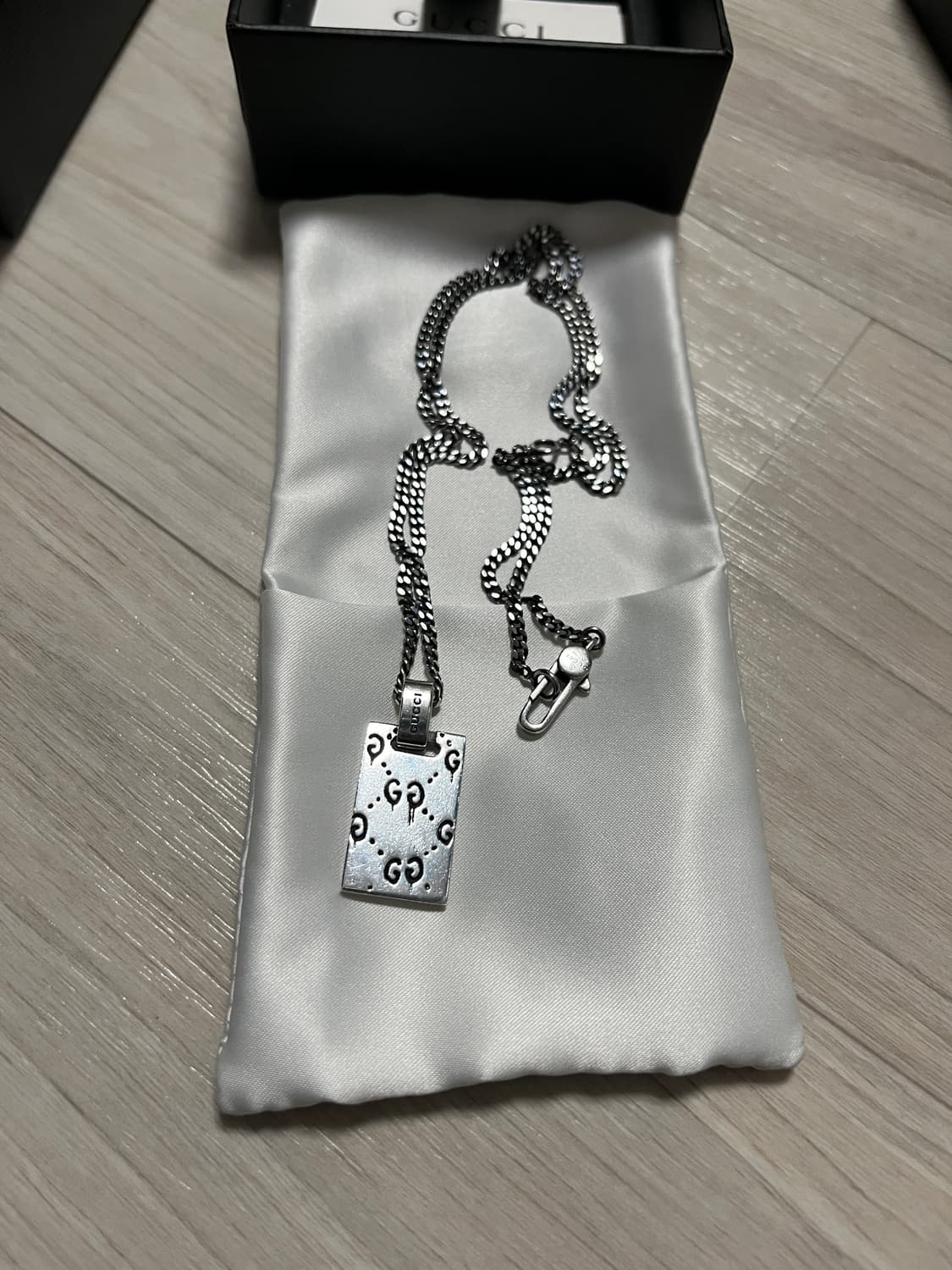 구찌 고스트 펜던트 목걸이 상품이미지4