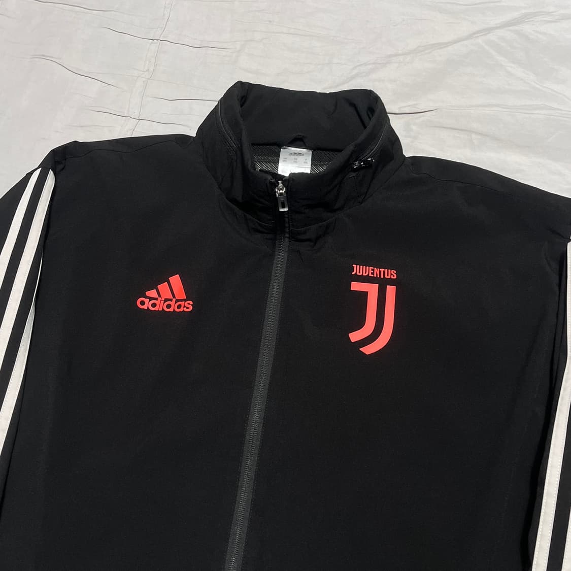 2XL 아디다스 유벤투스 유니폼 블랙 바람막이 상품이미지1