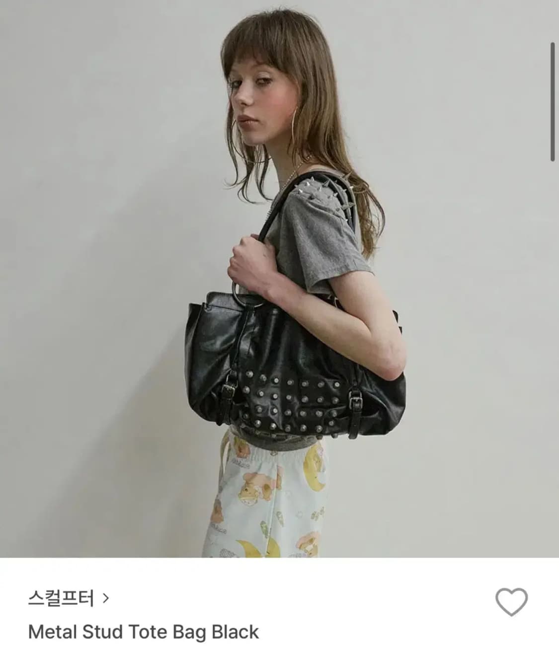 구해요 스컬프터 가방 Metal Stud Tote Bag Black 백 상품이미지1
