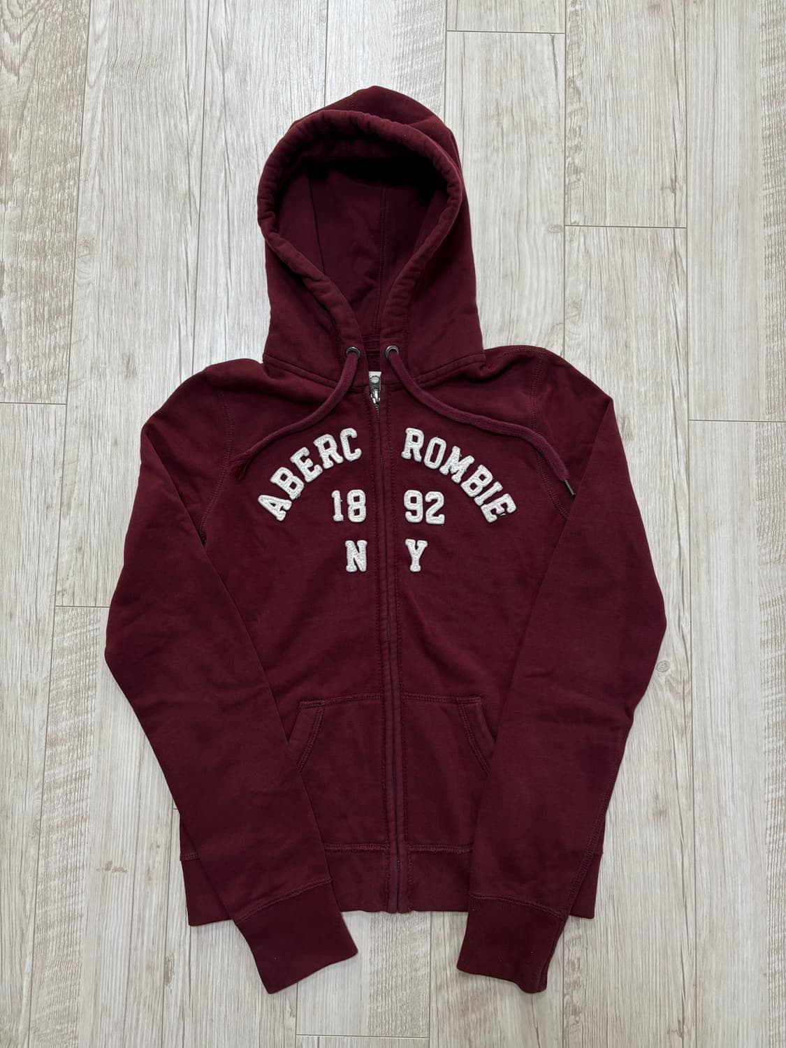아베크롬비 딱붙핏 후드집업 버건디 m 상품이미지1