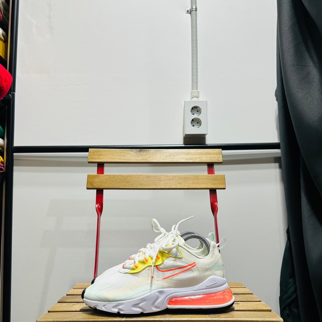 235) 나이키 운동화 여성 여자 신발 에어맥스 270 리액트 상품이미지3