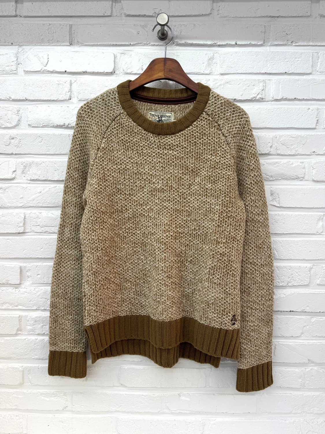 티니위니 베이지 모혼방 니트  상품이미지3