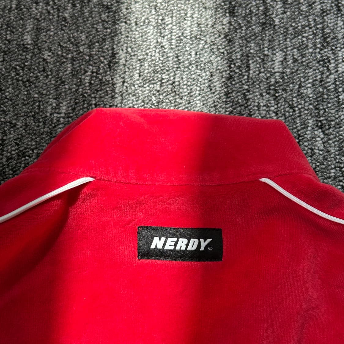 널디 레드 벨벳 트랙탑 져지 상품이미지6