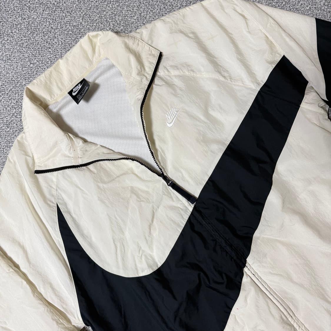 나이키 빅스우시 바람막이 L 상품이미지3