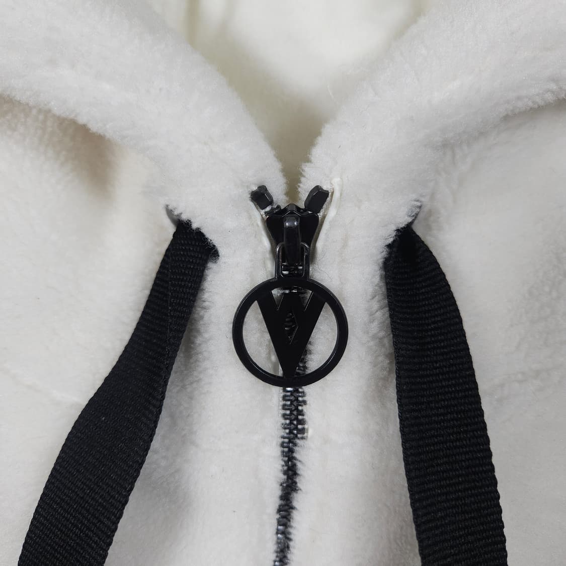 라이프워크 화이트 후리스 상품이미지3