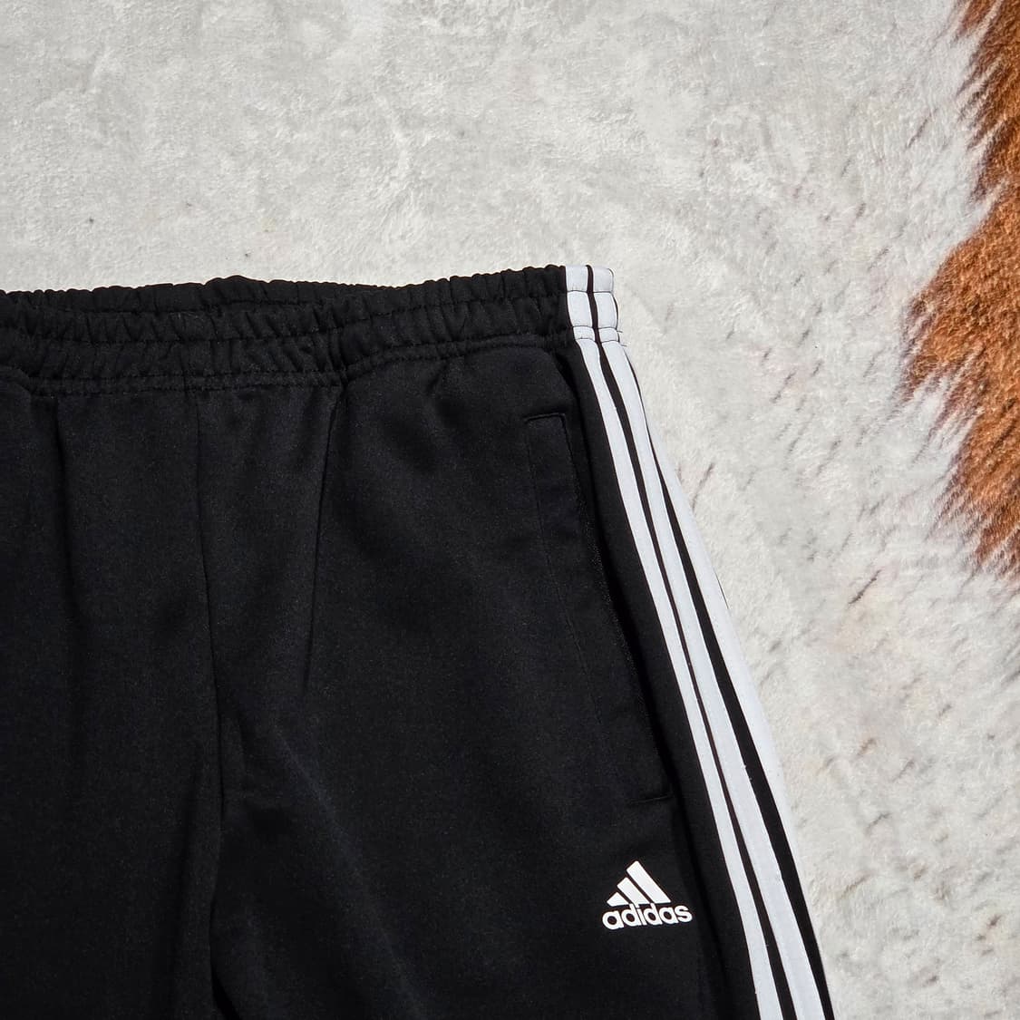  아디다스 블랙 삼선 트랙팬츠 상품이미지2