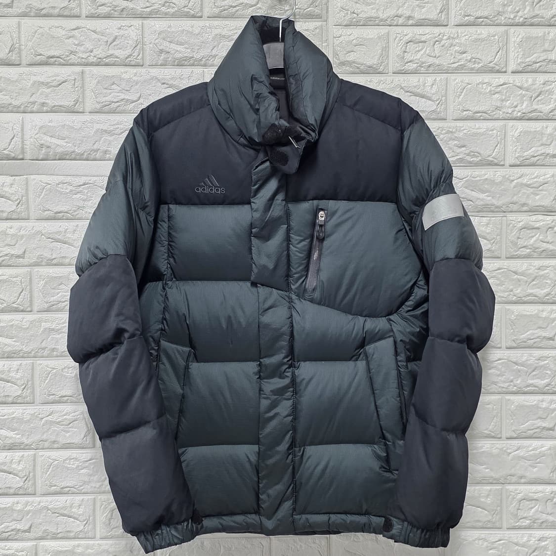 택포// 아디다스 DD80 다운 대장 패딩 100 상품이미지1