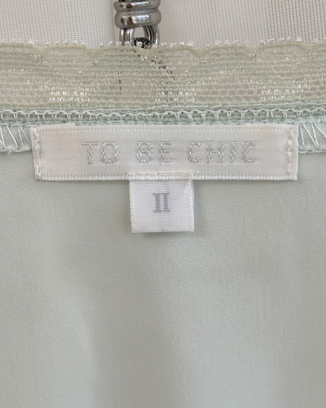 TO BE CHIC 라이트 민트 레이스 업 탑 상품이미지9