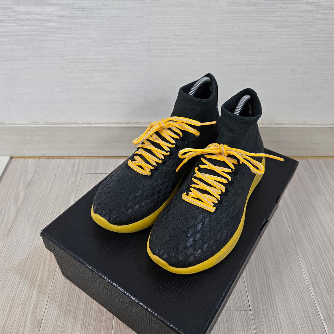 230 나이키 x 갸쿠소우 루나에픽 하이 쉴드 상품이미지1