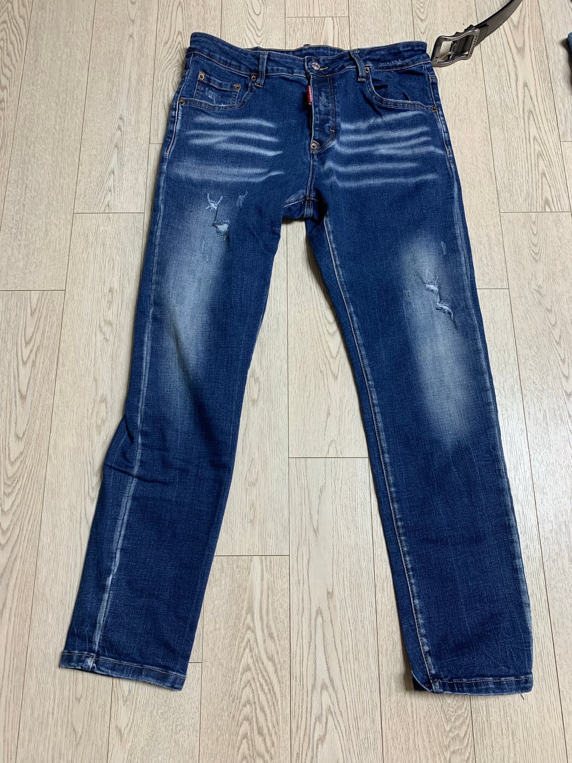 디스퀘어드2 워싱 데님 상품이미지1