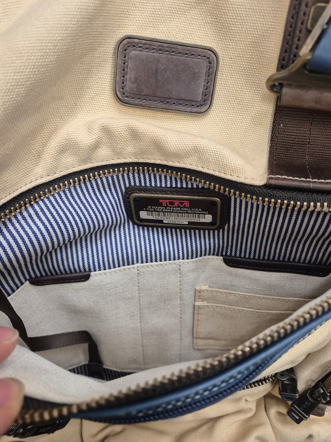 투미 녹스 백팩 베이지 색상 상품이미지9