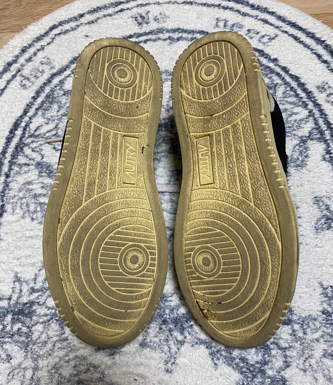 오트리 블랙/화이트 로우 36(230) 상품이미지4