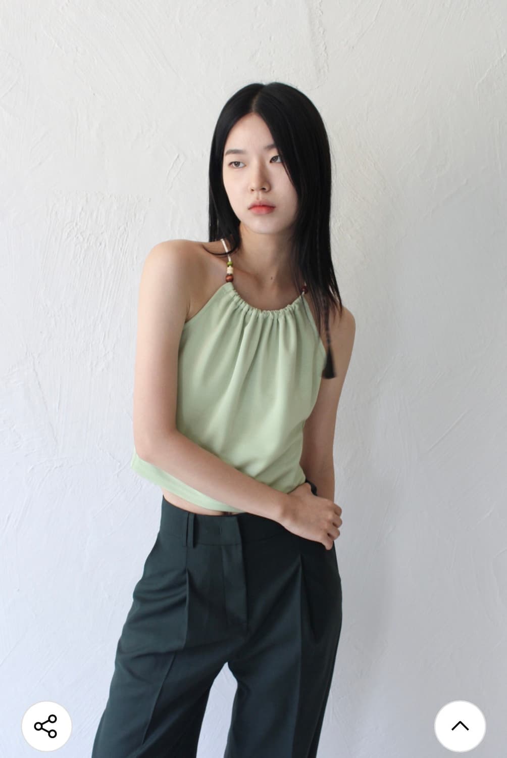 루바티 홀터넥 우든 비즈 탑 상품이미지1