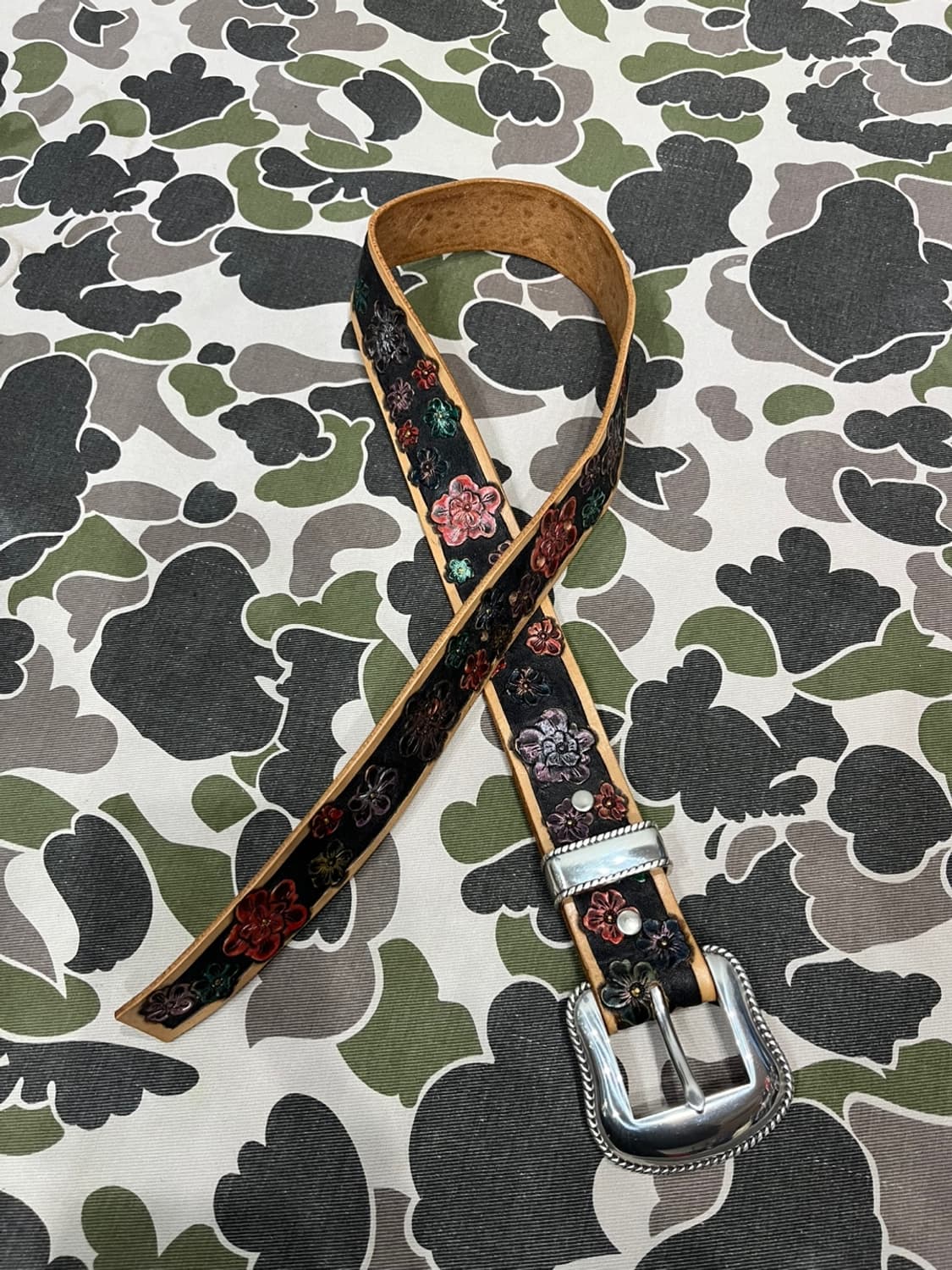 JPN 오리엔탈 플라워 레더 벨트 상품이미지2