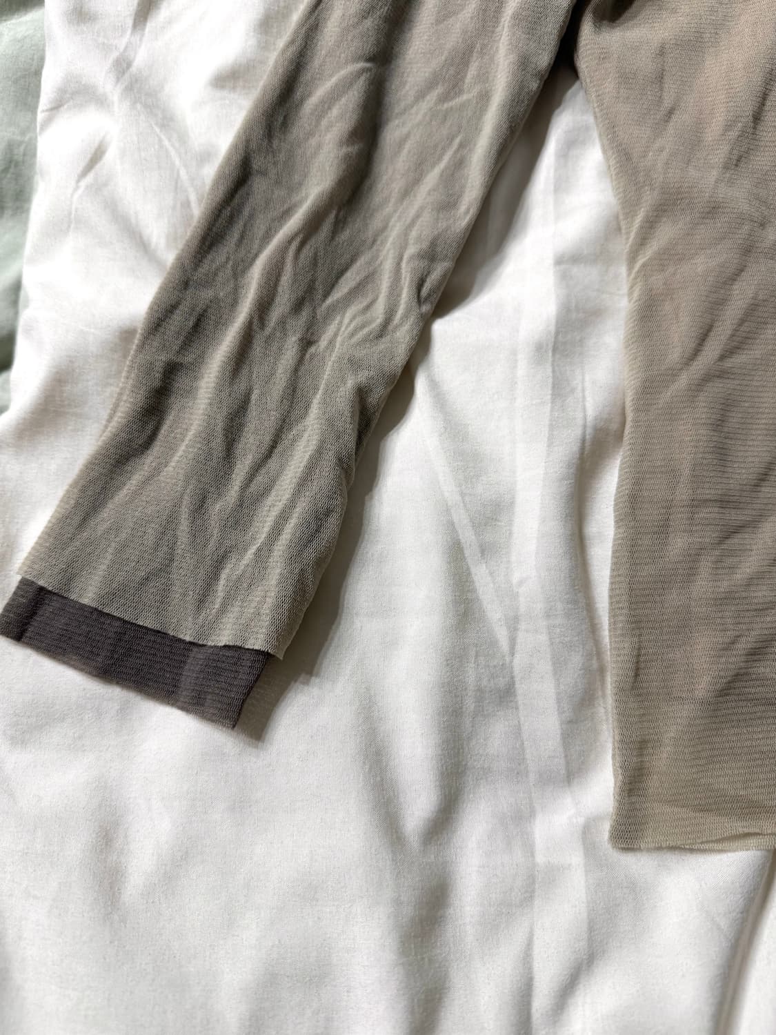 미스치프 Boat Neck Mesh Top 상품이미지3