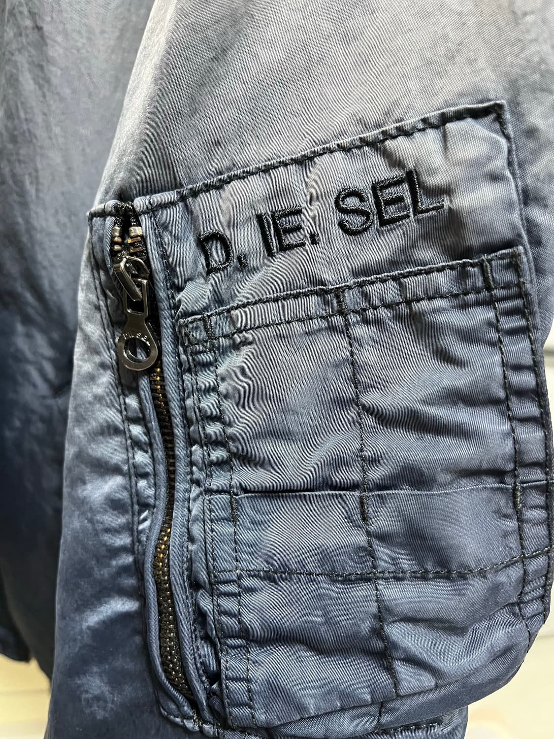 디젤 J-Common 봄버 자켓 상품이미지4