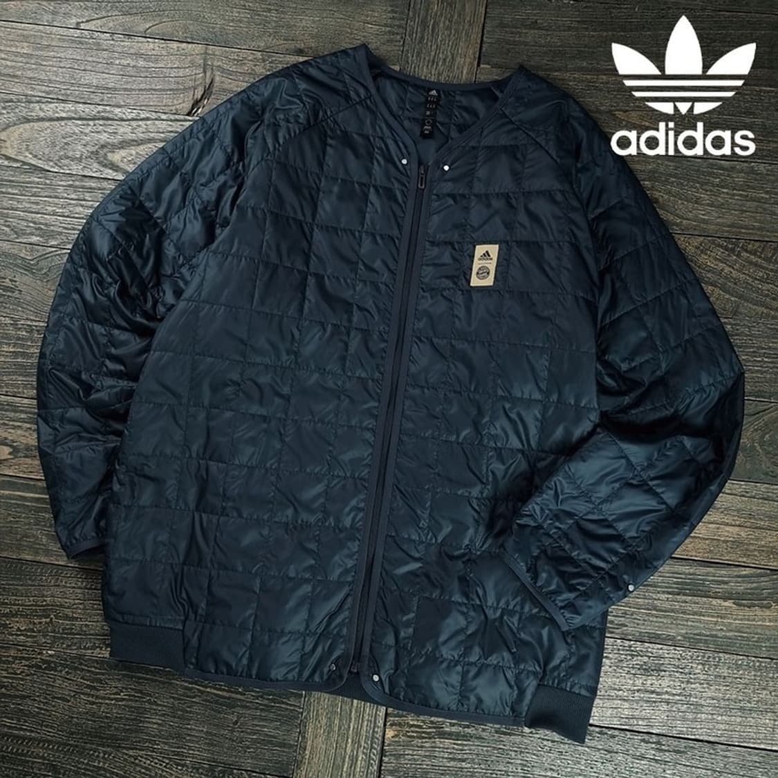 [아디다스] 로고 패치논카라 퀼팅 퀄팅 자켓 M19161 상품이미지1