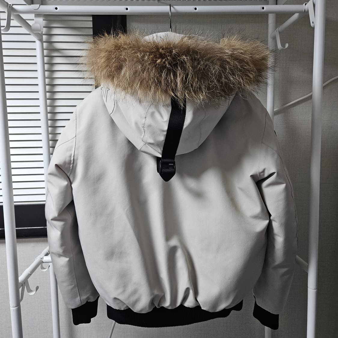 95 ) K2 고어텍스 거위털 라쿤퍼 숏패딩 상품이미지6