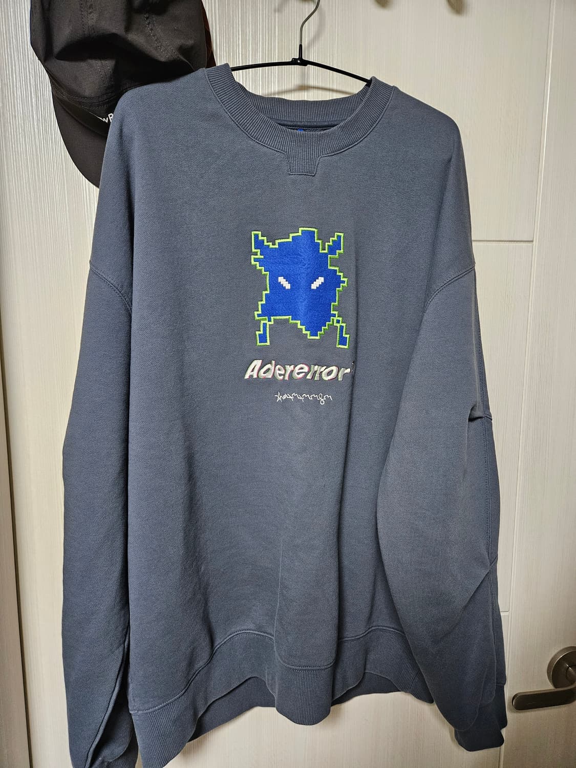 아더에러 맨투맨 상품이미지1