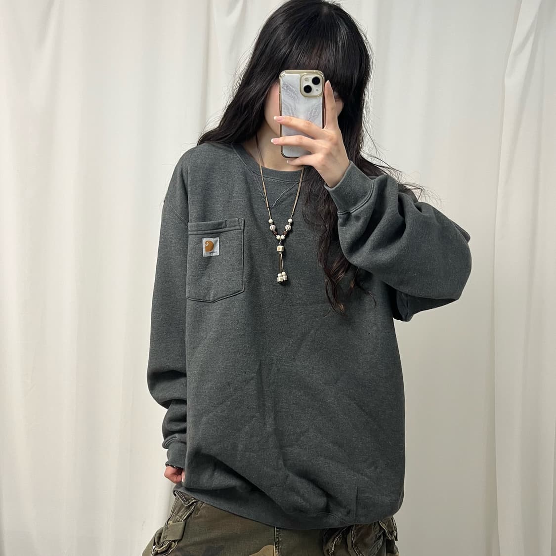 Carhartt charcoal sweatshirt 상품이미지1