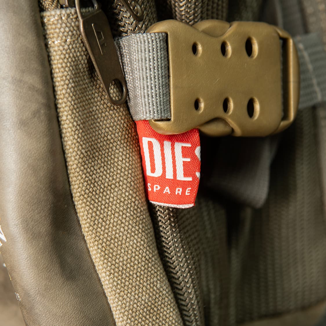 90s~ 디젤 스페어 파츠 테크 캔버스 백팩  상품이미지9