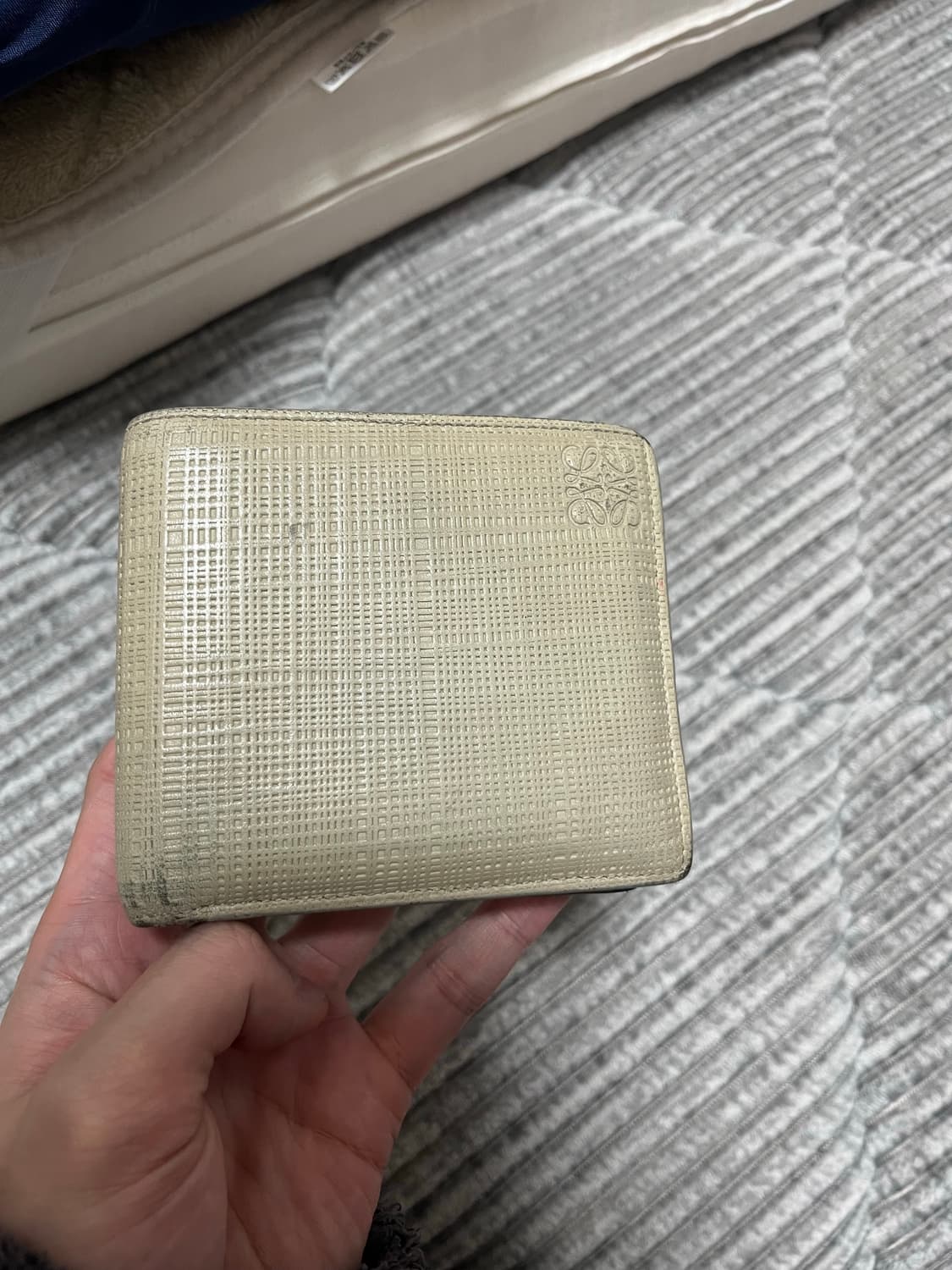 로에베 반지갑 상품이미지3