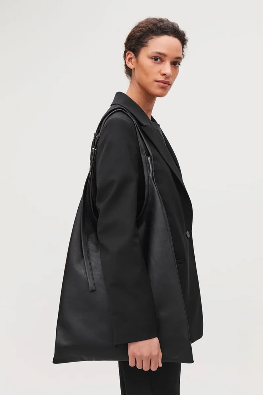 코스 cos 레더 쇼퍼백 상품이미지5