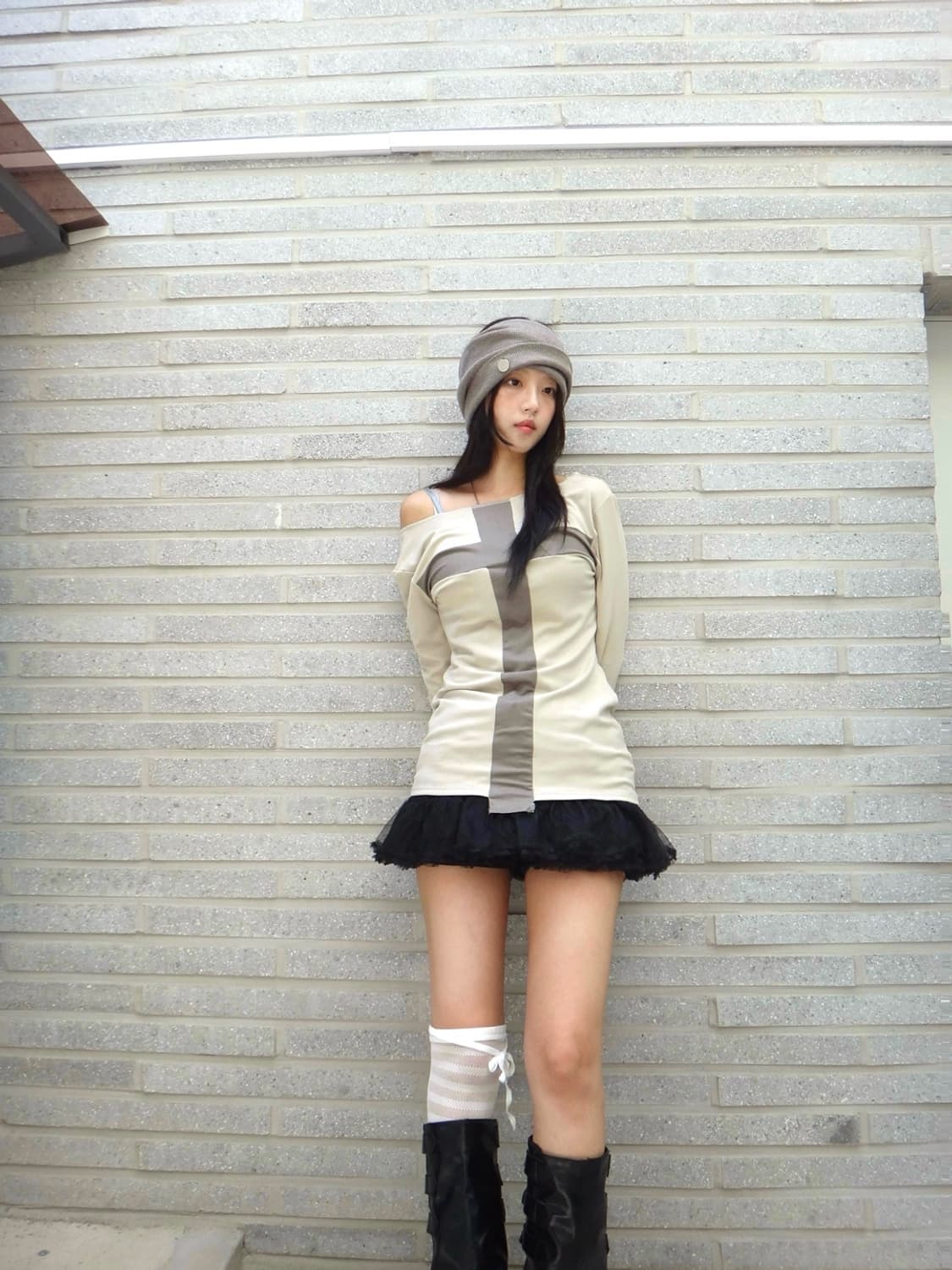 Cross chic sleeveless top / beige 상품이미지5