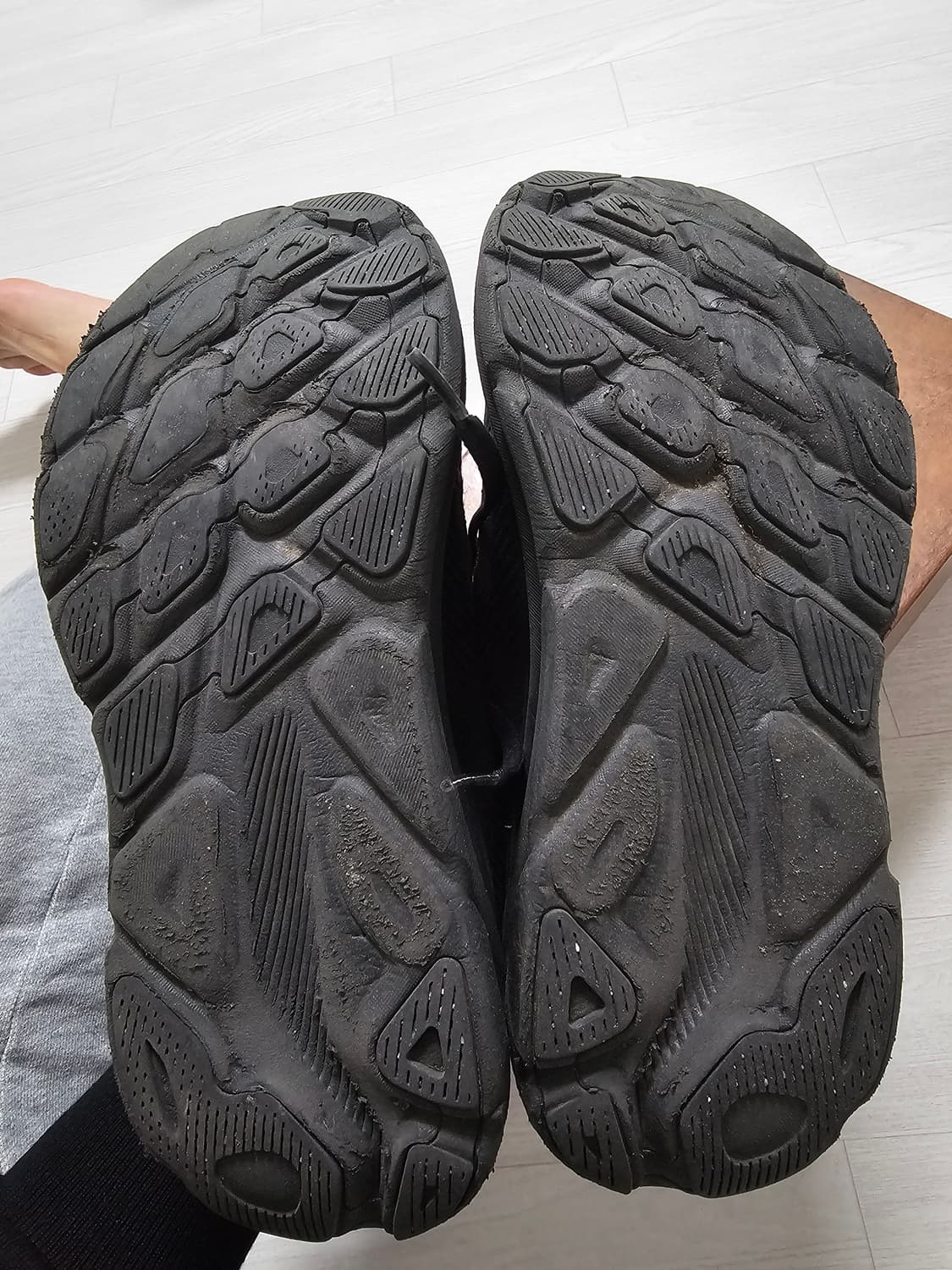 호카 클리프톤9 블랙 235 상품이미지5