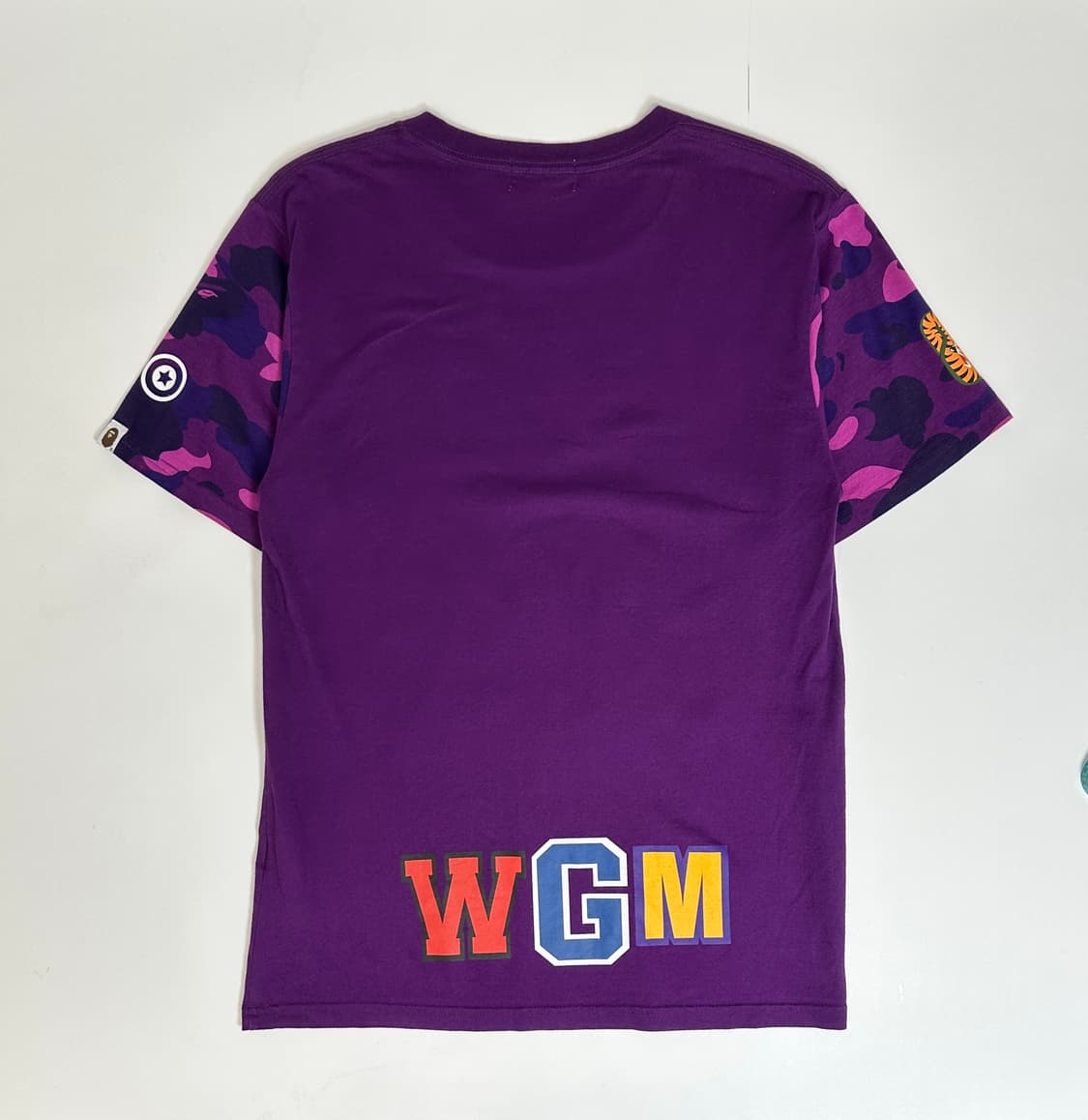 BAPE 베이프 샤크 카모 반팔 (퍼플L) 상품이미지4
