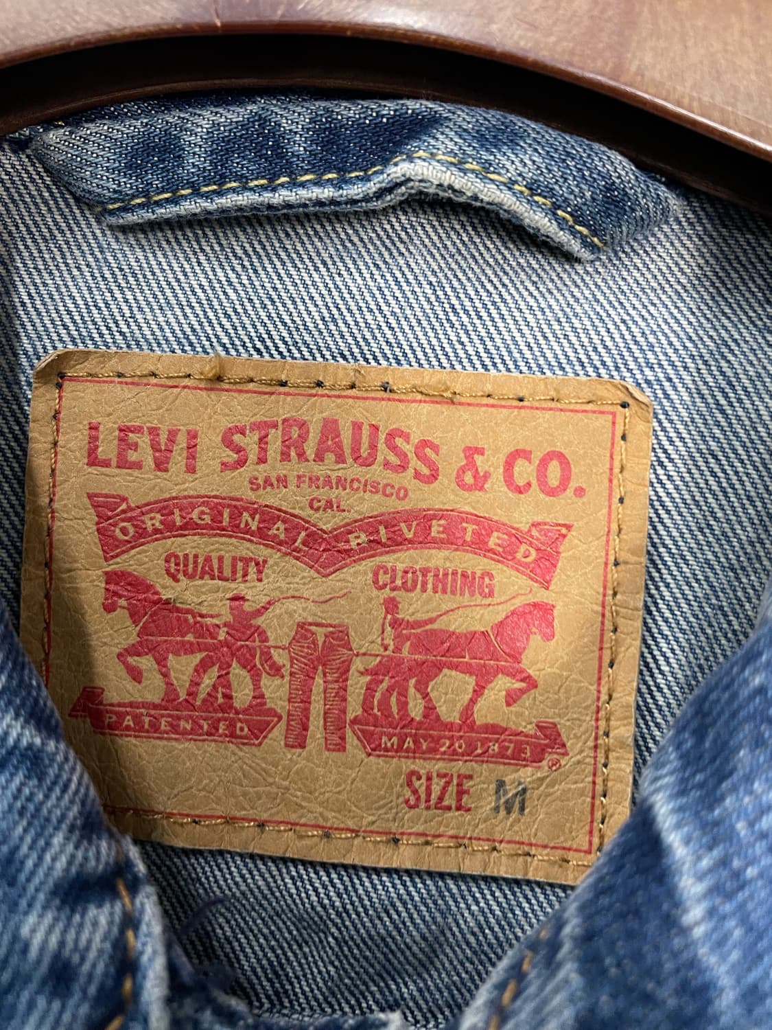 리바이스 카모플라주 베트윙 로고 데님 트러커 자켓 H2140 상품이미지7