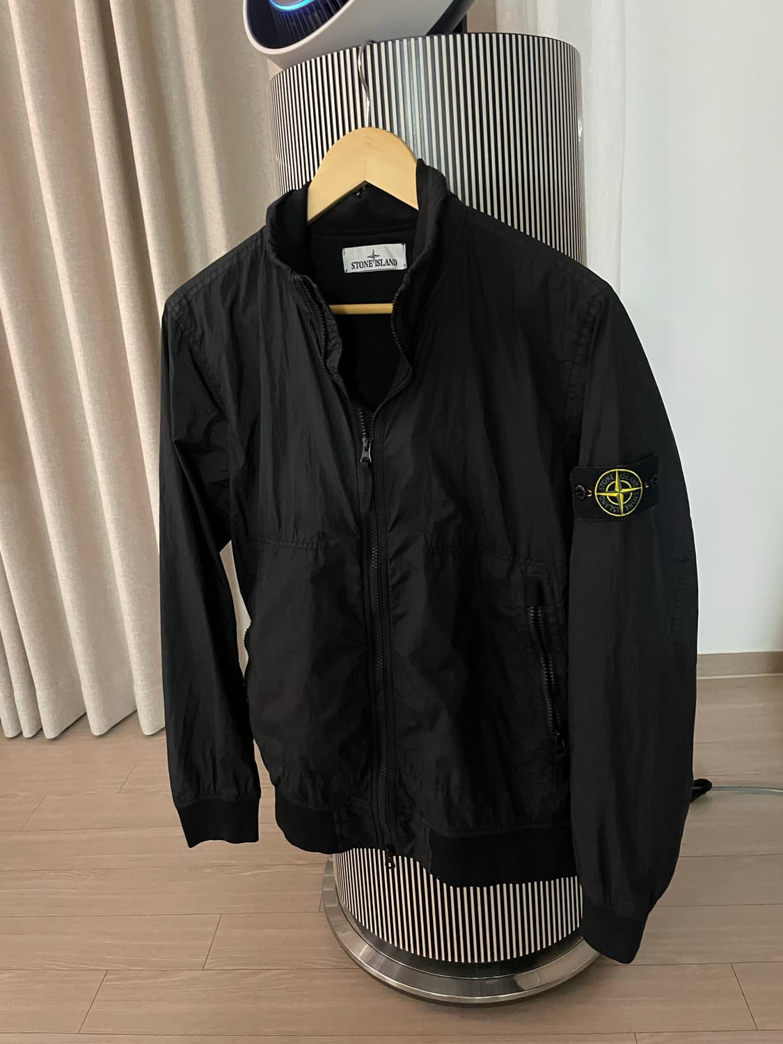 스톤아일랜드 크링클랩스 바람막이 자켓 24fw 상품이미지2