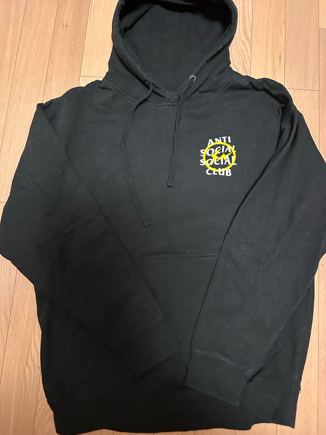 안티소셜소셜클럽 X 프라그먼트 콜라보 볼트 후드 L사이즈  상품이미지3