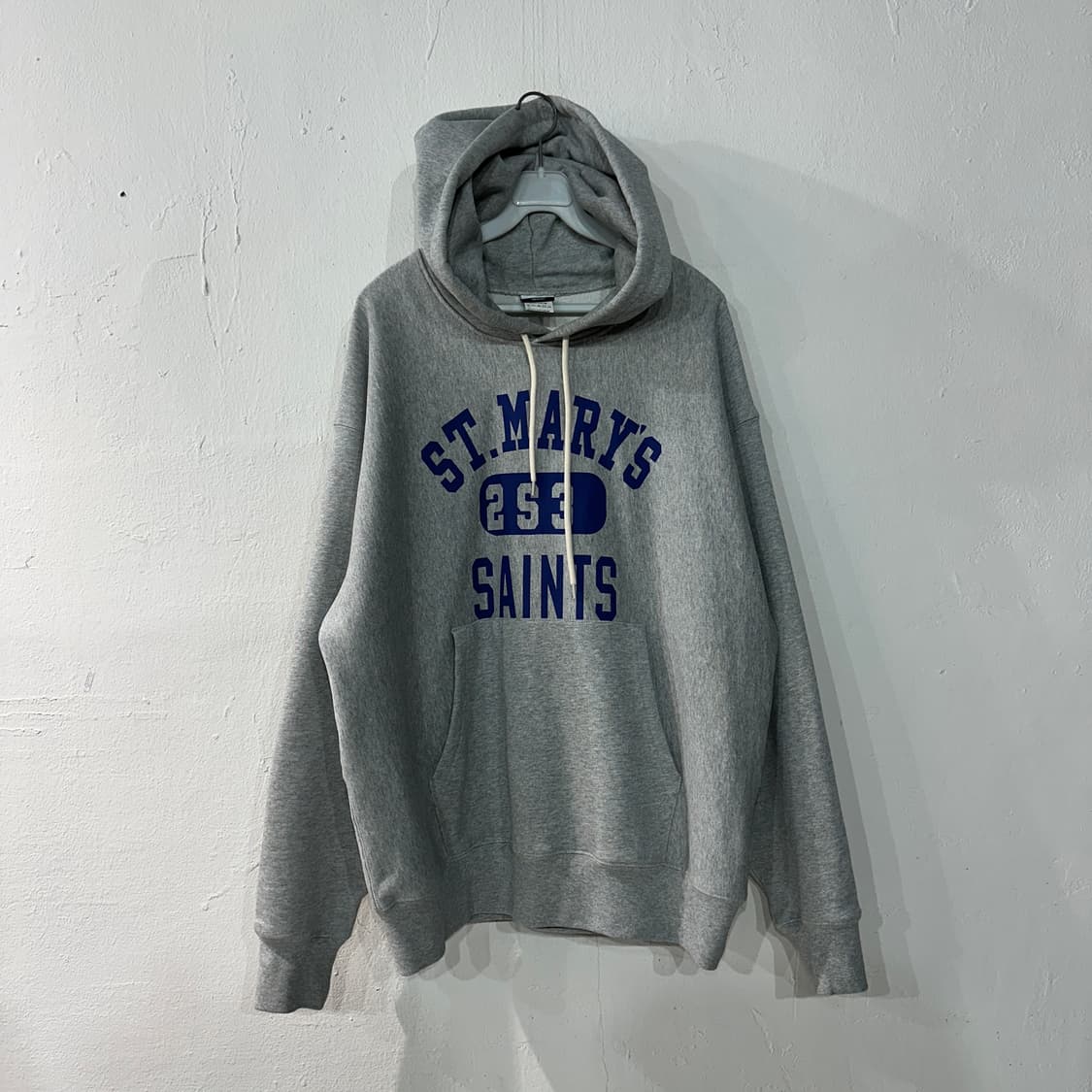 아웃스탠딩 후드티 100 상품이미지1