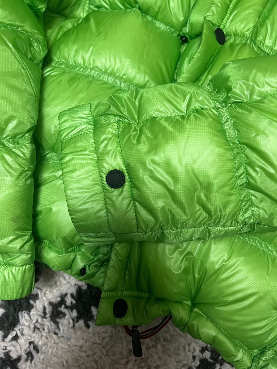 몽클레어 패딩 팝니다 상품이미지2