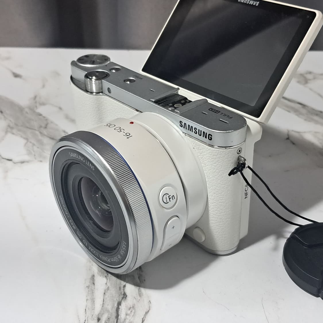 셀카가능! 미러리스 삼성 NX3000 /16-50mm 렌즈 상품이미지5