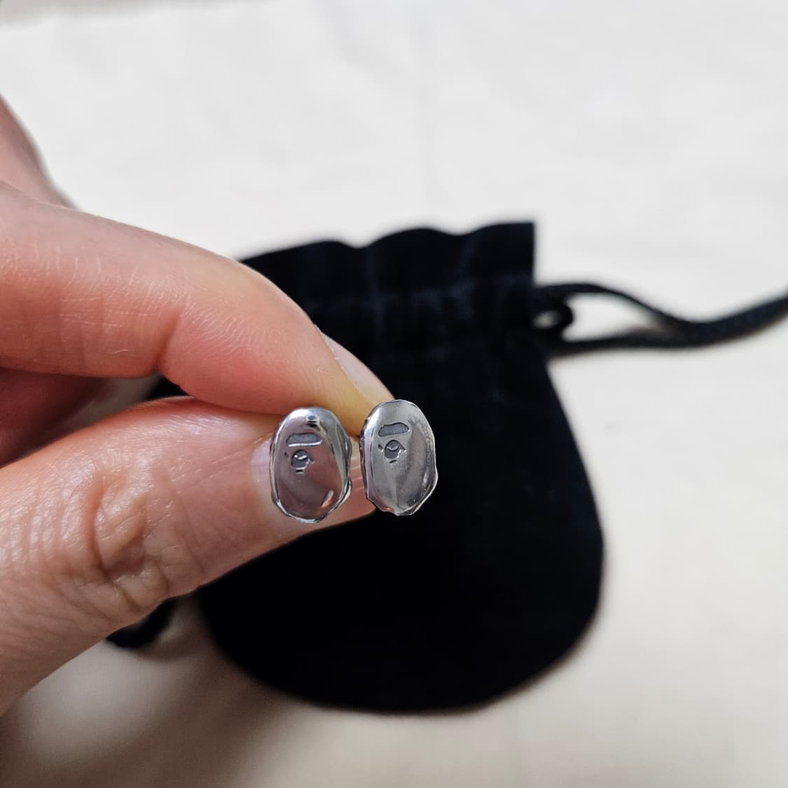 정품 베이프 사루 실버 귀걸이 상품이미지2