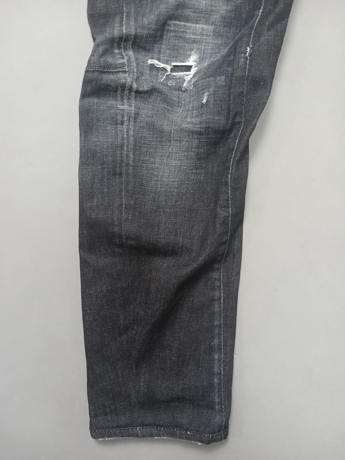 [36] 정품 디스퀘어드2 래터링패치 타이디바이커 블랙진 청바지 상품이미지3