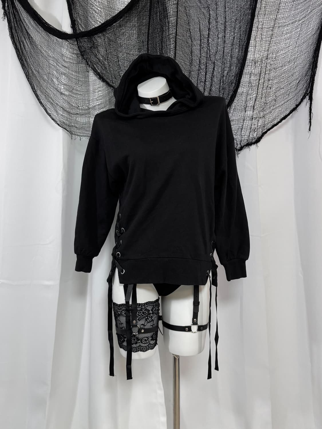 corset hood t-shirt 상품이미지1