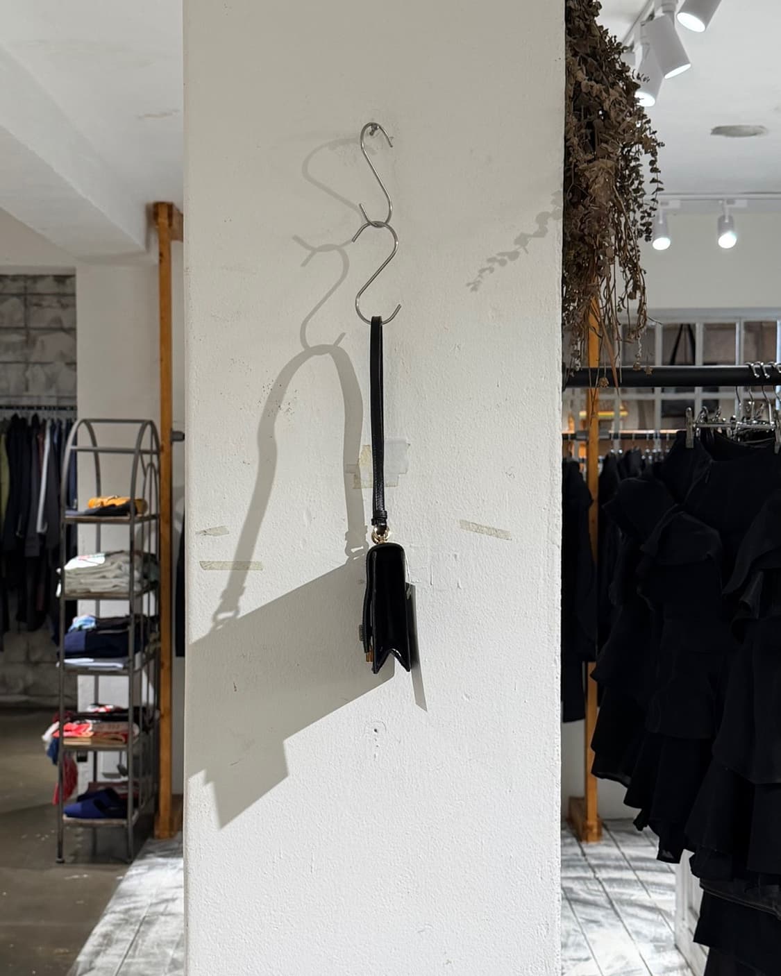 구찌 블랙 칼스킨 GG 마몽 마틀라세 스몰 숄더백 상품이미지5