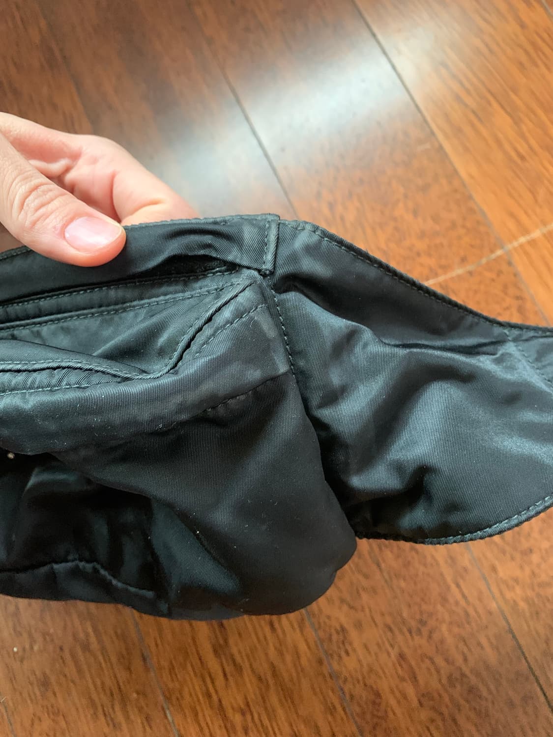 프라다 힙색 상품이미지4