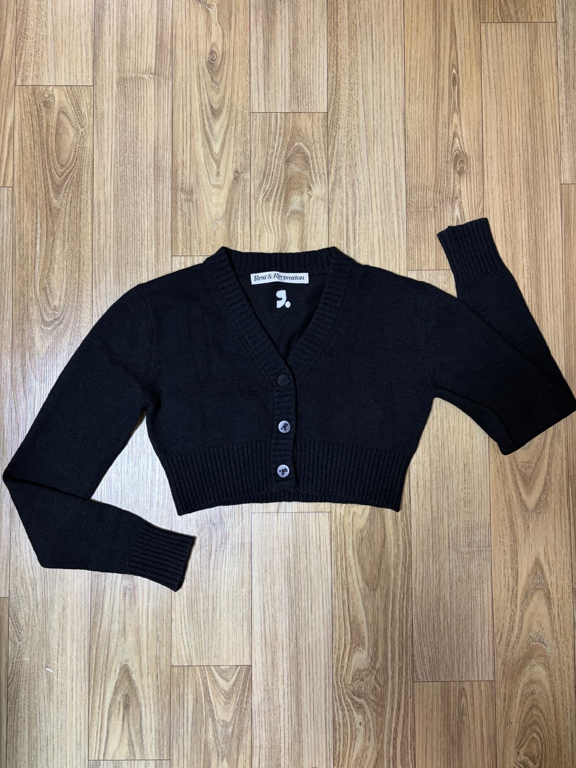 레스트앤레크레이션 22fw 크롭 니트 가디건 블랙 상품이미지3