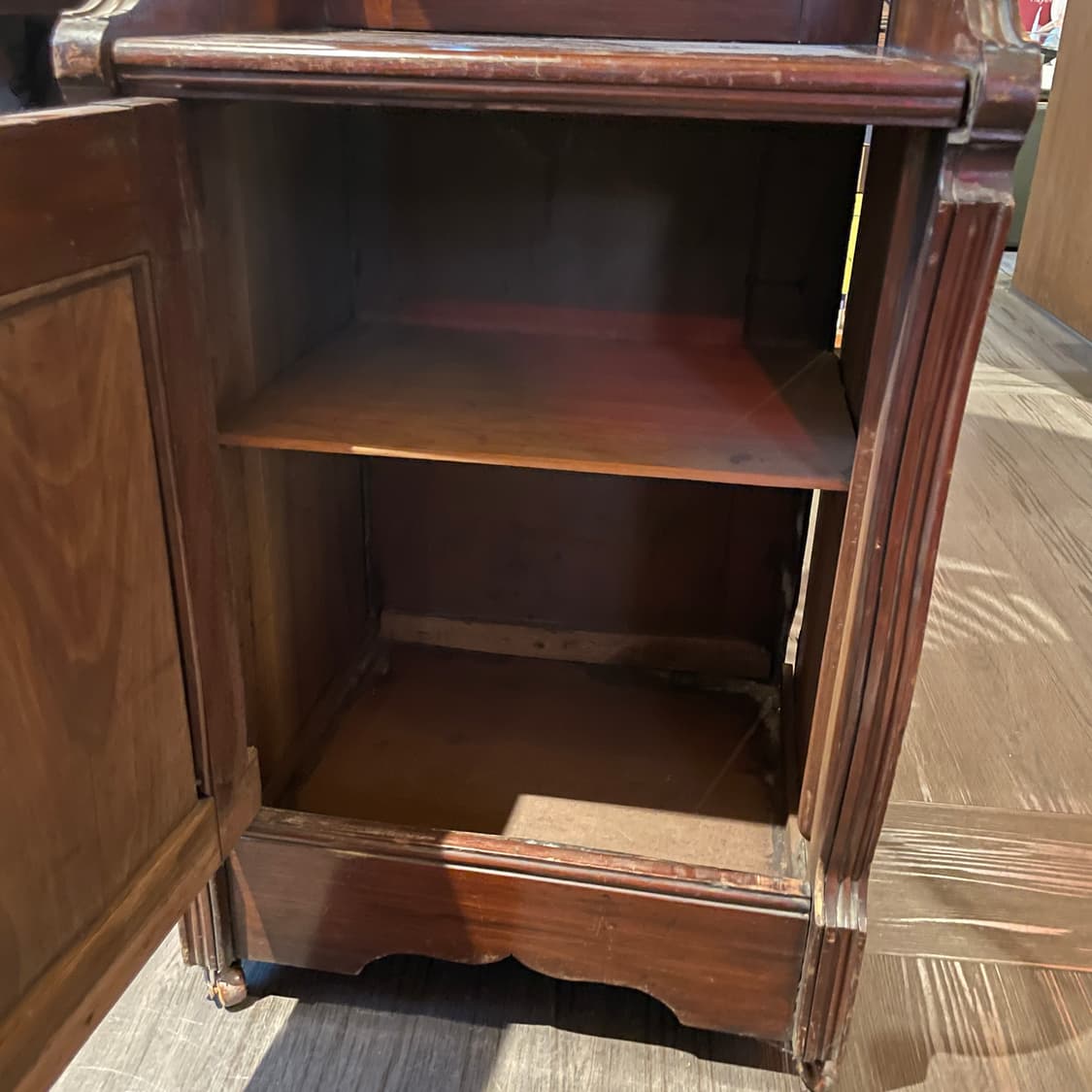 앤틱 우드카빙 거울수납장 상품이미지7