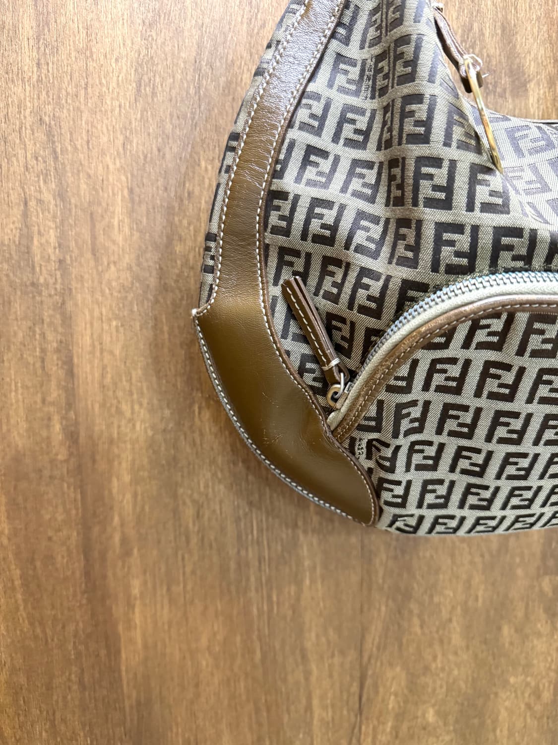 FENDI 펜디 주카 호보백 상품이미지6