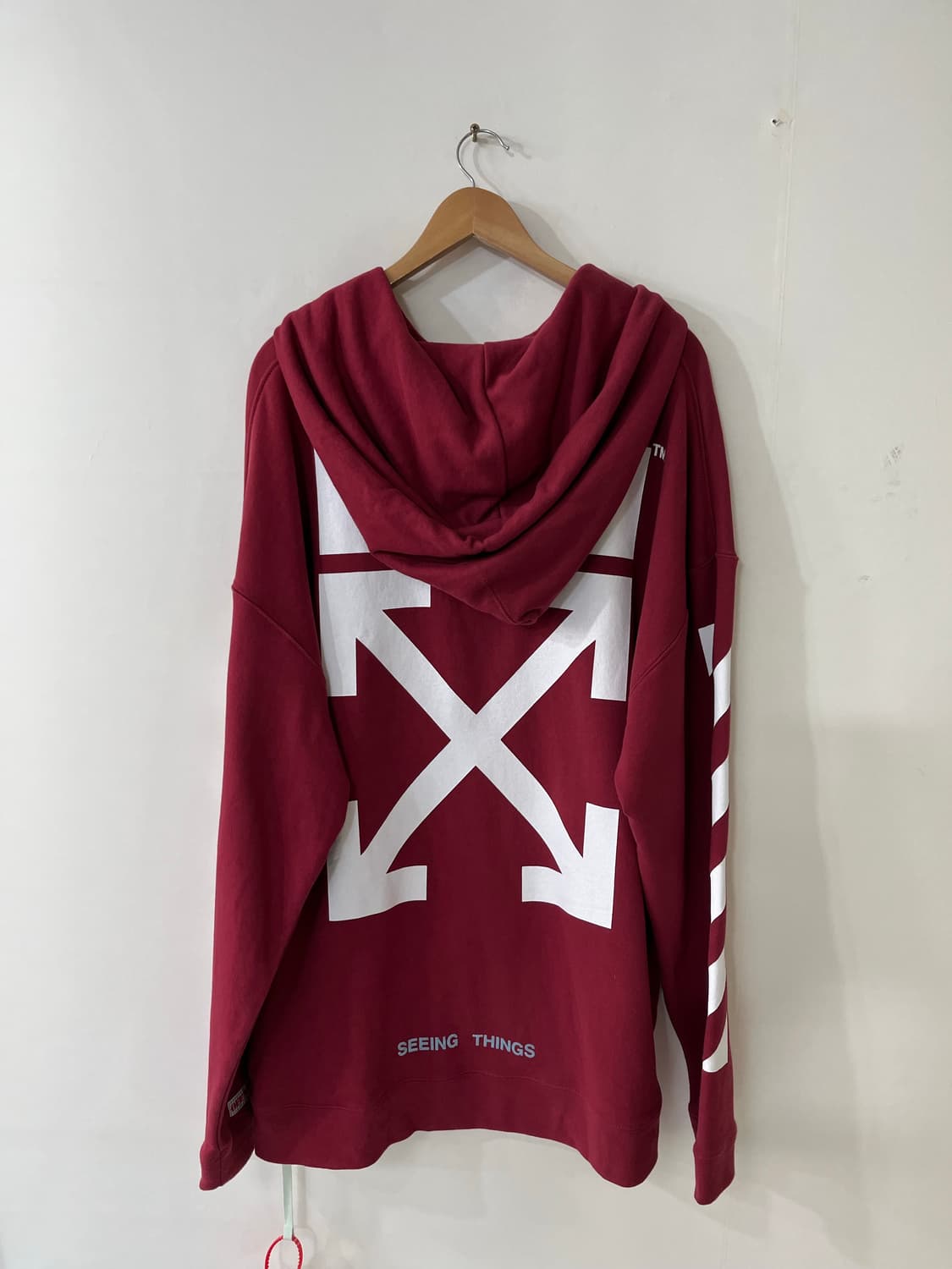 새상품 오프화이트 애로우 후드티 상품이미지7